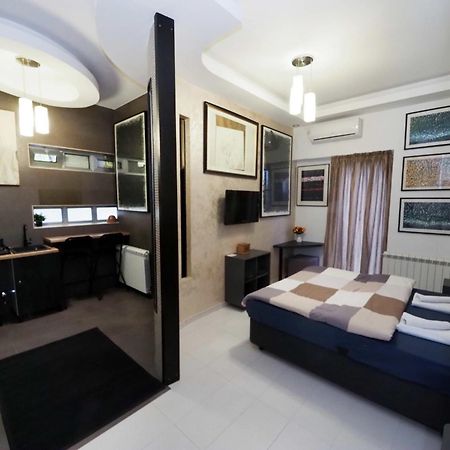 Kennedylux Apartment Belgrado Buitenkant foto
