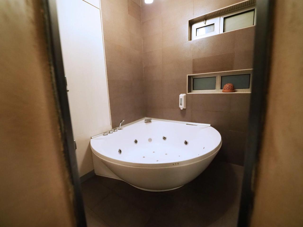 Kennedylux Apartment Belgrado Buitenkant foto